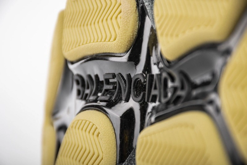 Balenciaga Triple S  533882W09011000