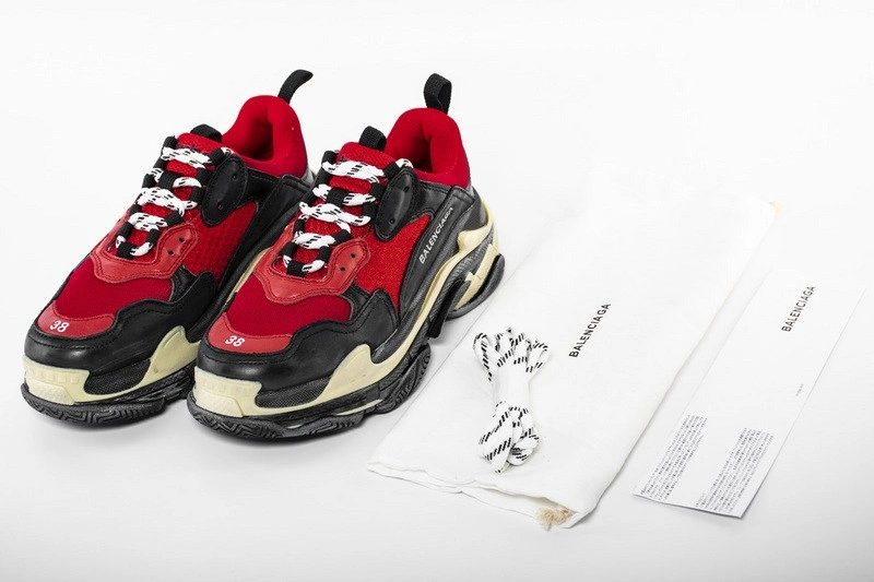 Balenciaga Triple S  Red  Black