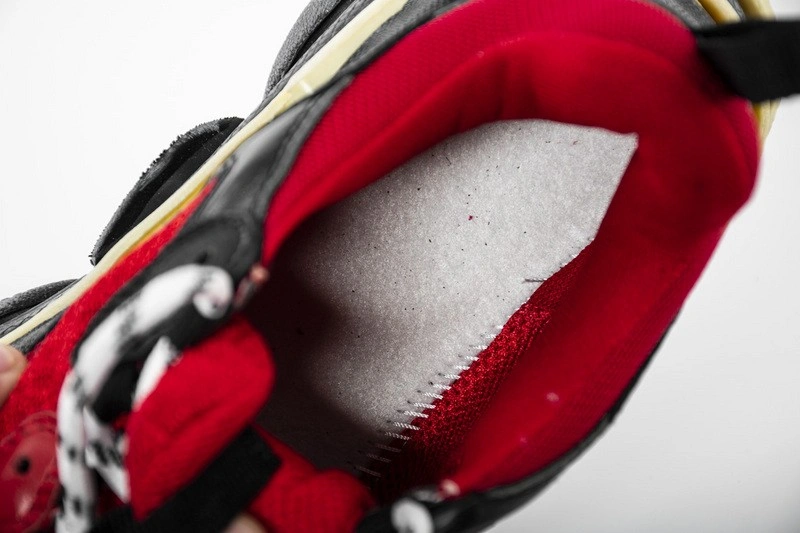 Balenciaga Triple S  Red  Black