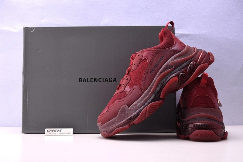 Balenciaga Triple S  red