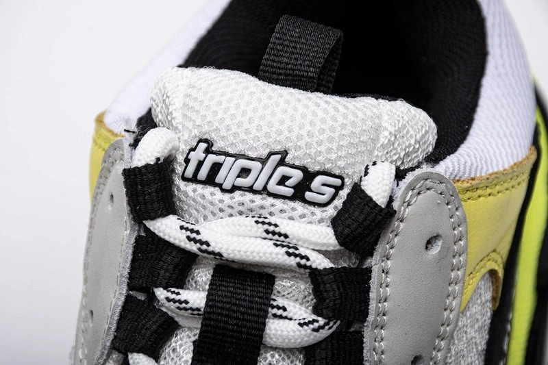 Balenciaga Triple S 512178W09T19000