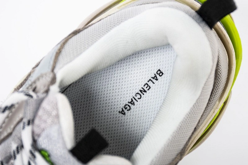 Balenciaga Triple S 541621W090111220