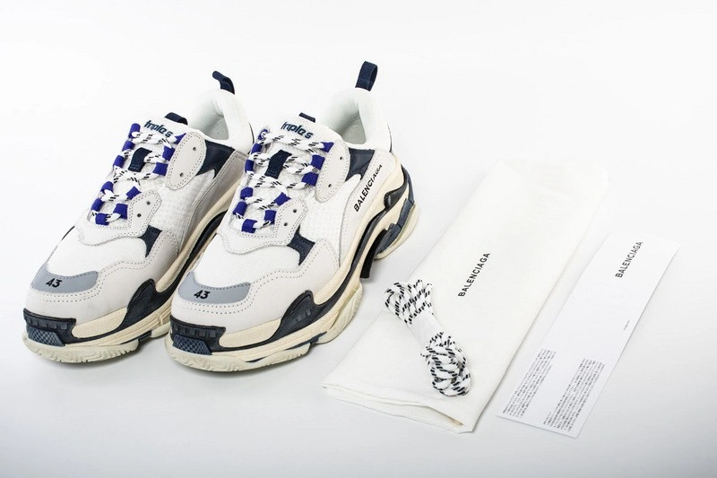 Balenciaga Triple S 541641W09OF9095