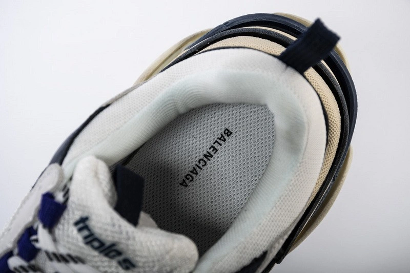 Balenciaga Triple S 541641W09OF9095