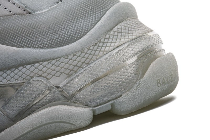 Balenciaga Triple S Clear Sole  541624- W09O1-1705