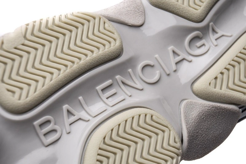 Balenciaga Triple S Grey Red