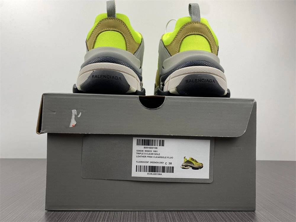 Balenciaga Triple S green grey  1.0  Sneaker