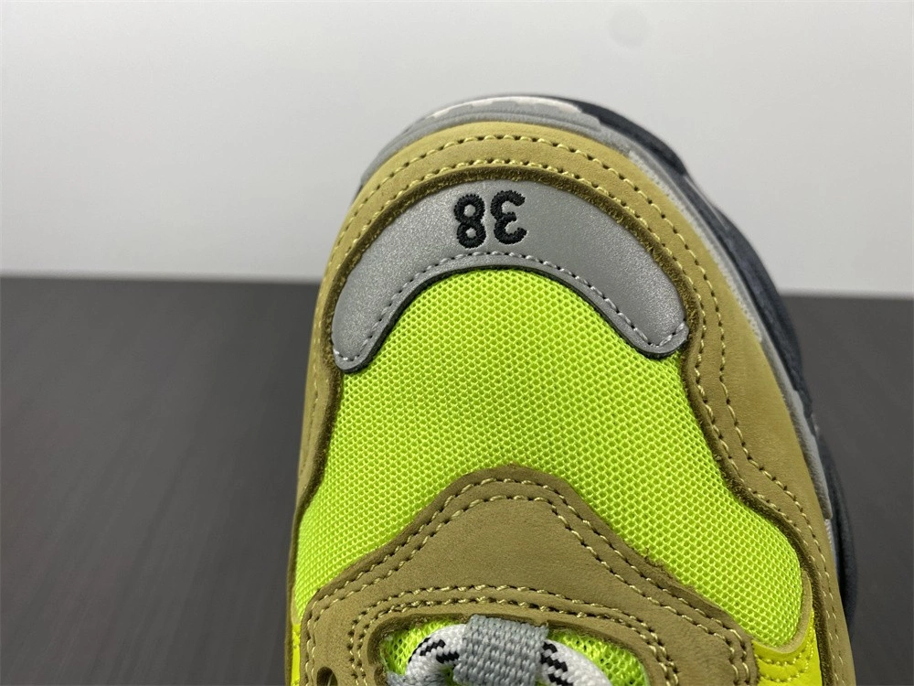 Balenciaga Triple S green grey  1.0  Sneaker
