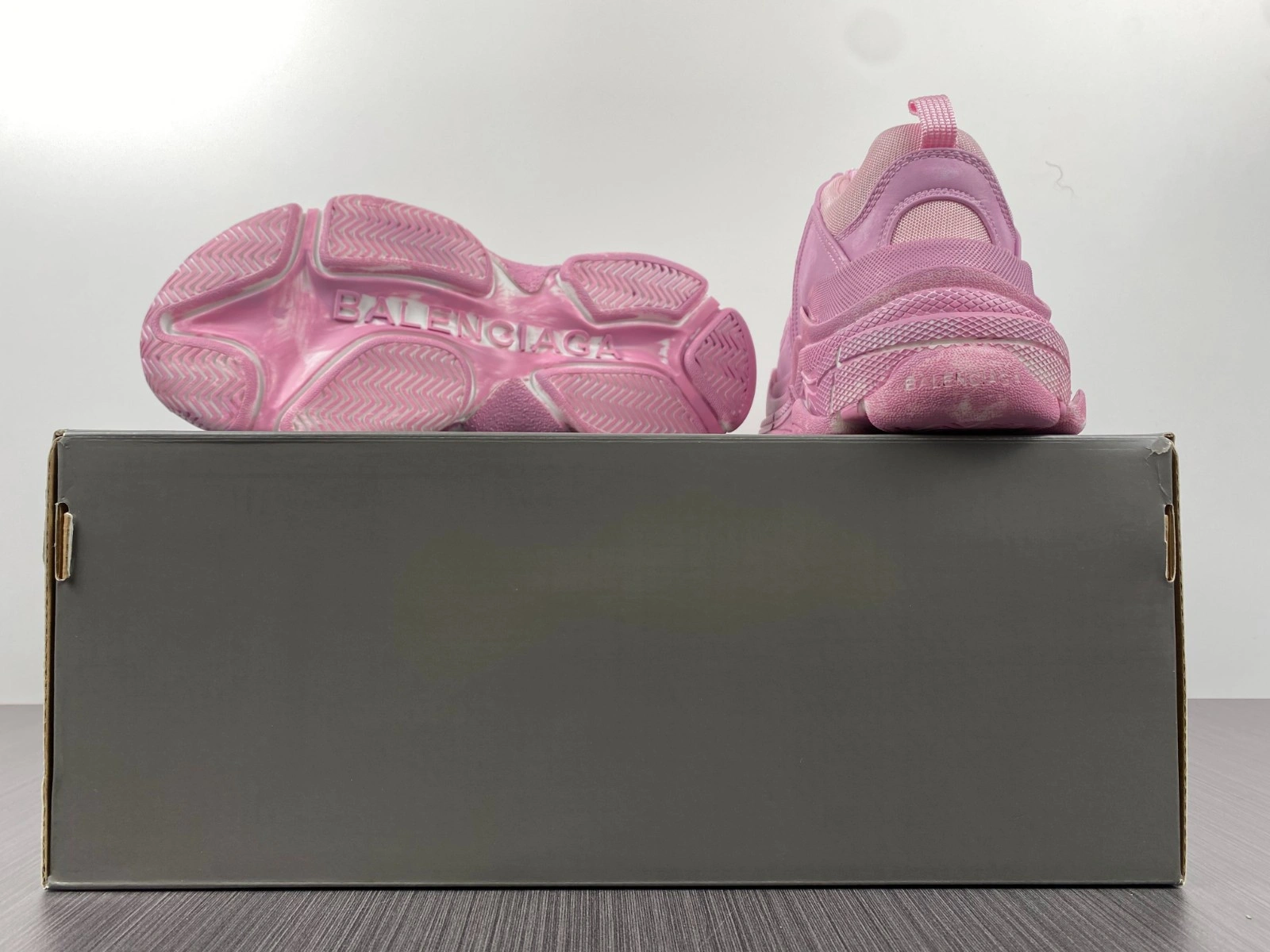 Balenciaga Triple S pink  Sneaker