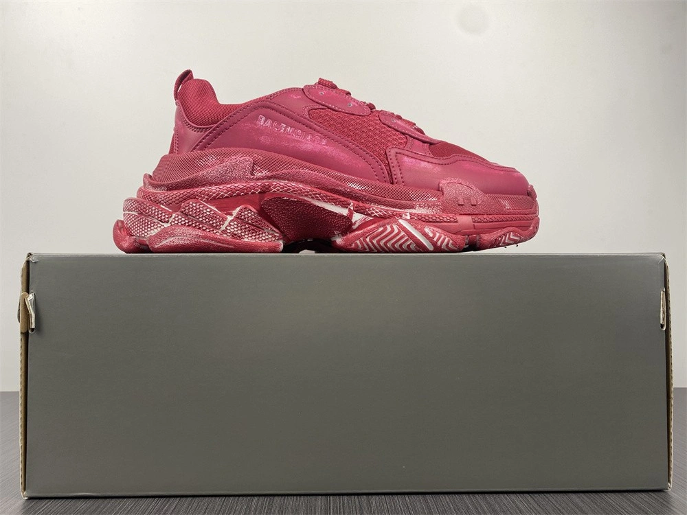 Balenciaga Triple S red  1.0  Sneaker