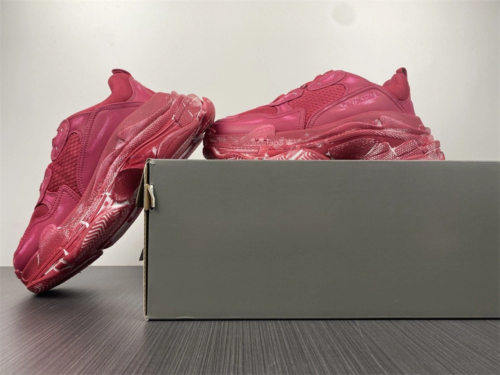 Balenciaga Triple S red  1.0  Sneaker