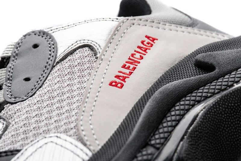 Balenciaga Triple S sliver