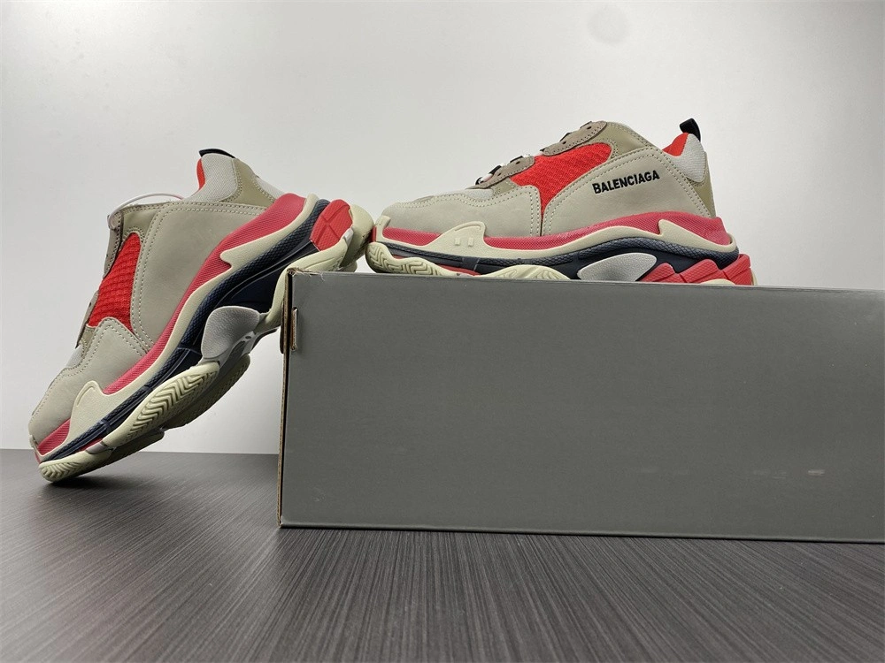 Balenciaga Triple S white red black  1.0  Sneaker