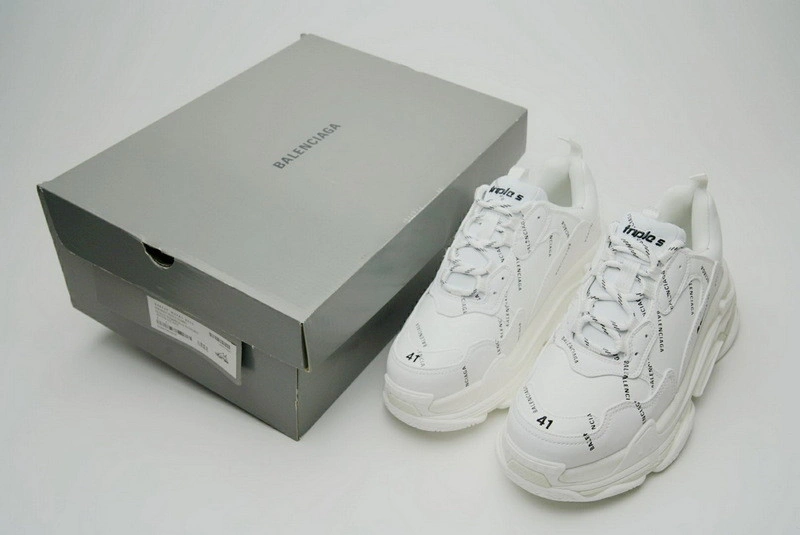 Balenciaga Triple S