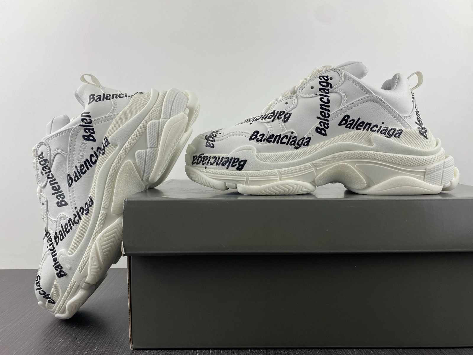 Balenciaga Triple S