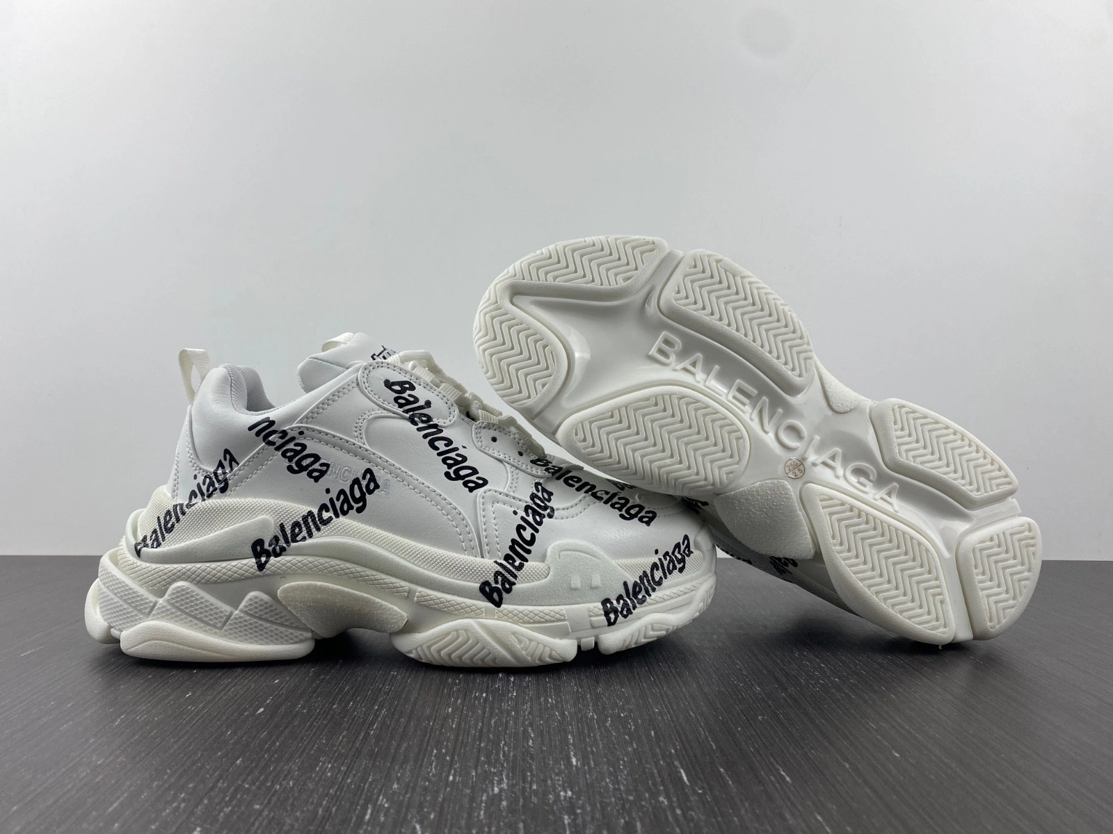 Balenciaga Triple S