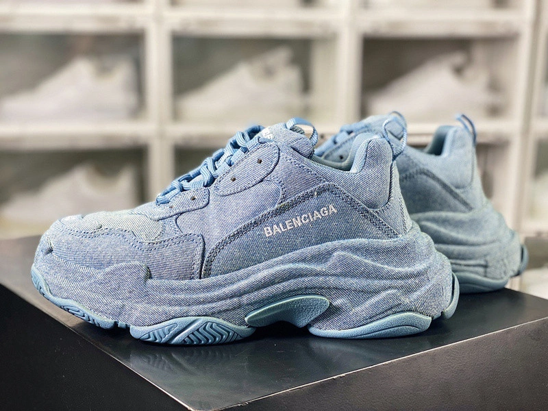 Balenciaga Triple S