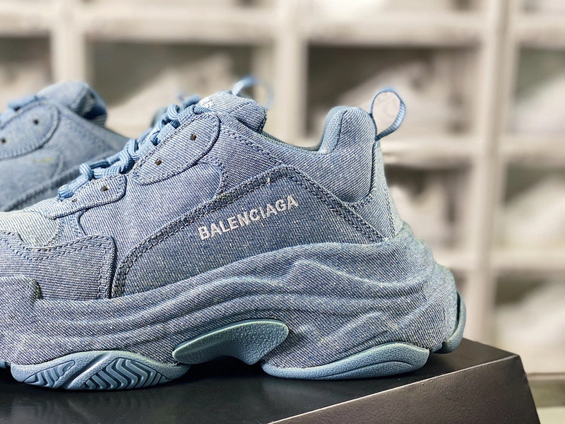 Balenciaga Triple S