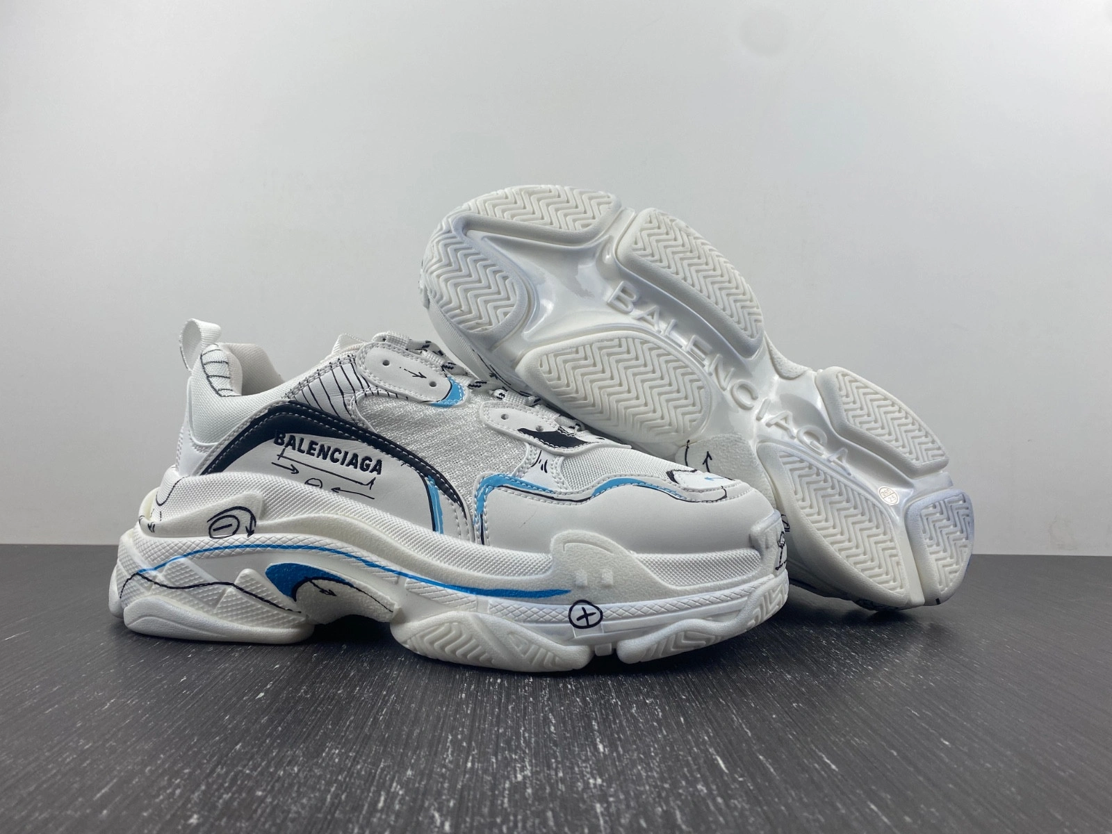 Balenciaga Triple TRIPLE S SKETCH