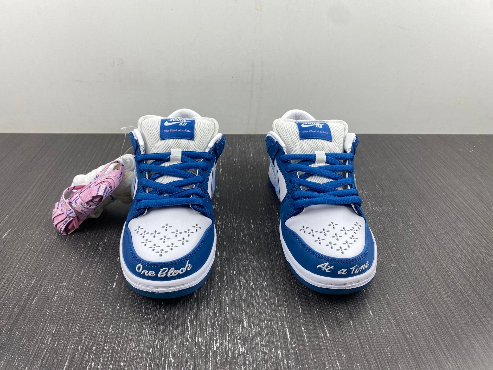 Born x Raised x Nike SB Dunk Low FN7819-400