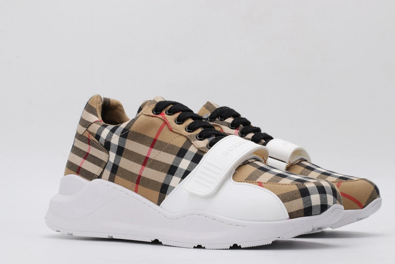 Bubery sneakers