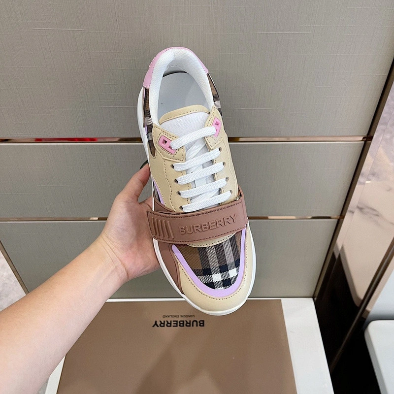 Bubery sneakers