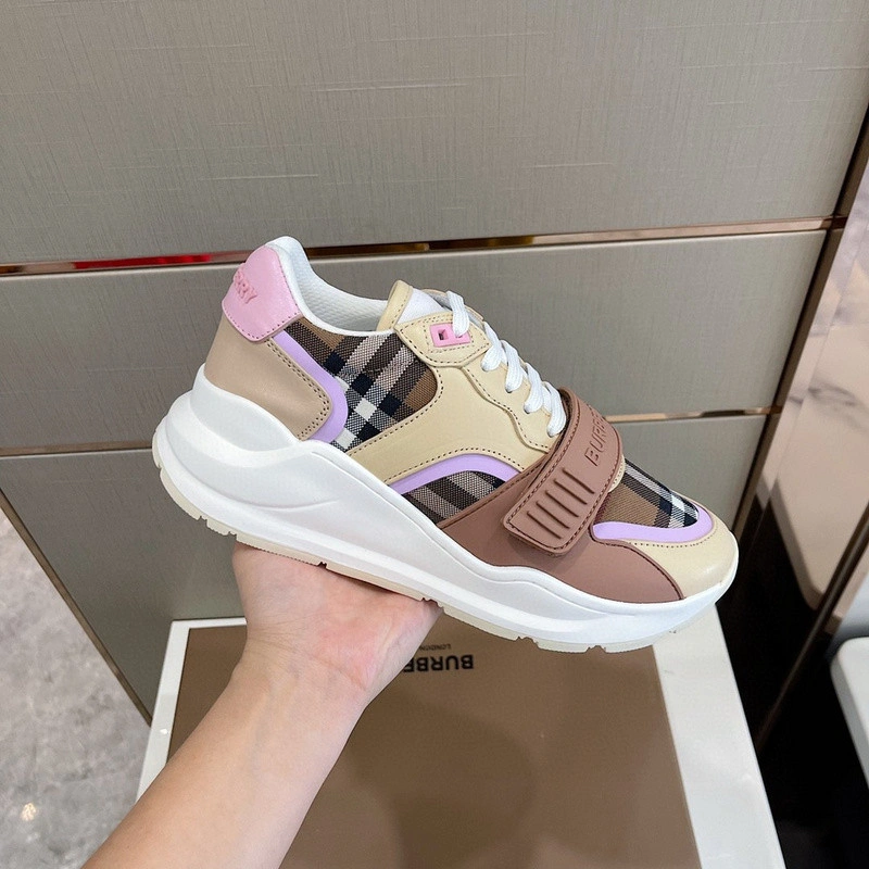Bubery sneakers