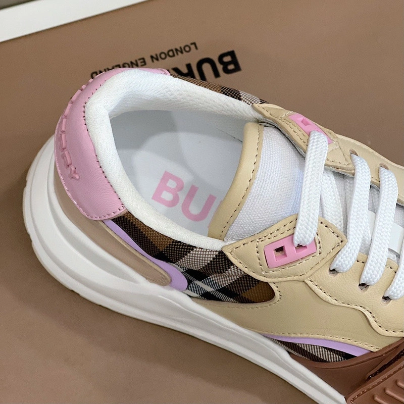 Bubery sneakers