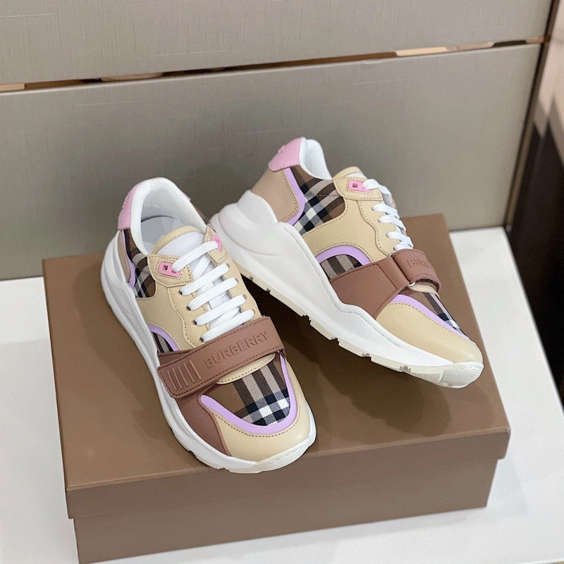 Bubery sneakers