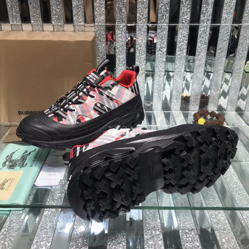 Bubery sneakers
