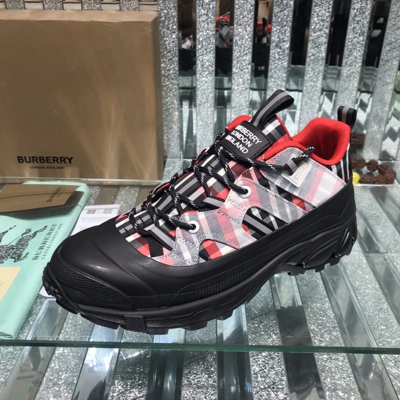 Bubery sneakers
