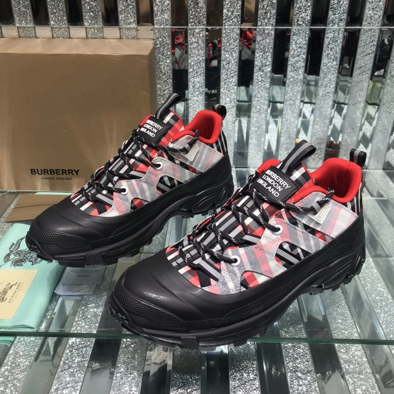 Bubery sneakers