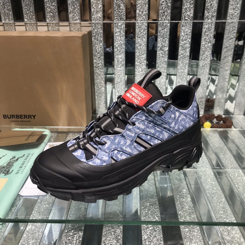 Bubery sneakers