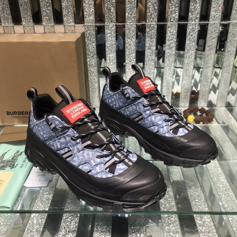 Bubery sneakers