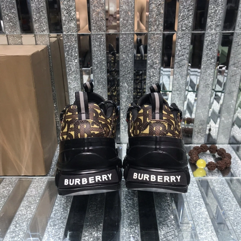Bubery sneakers