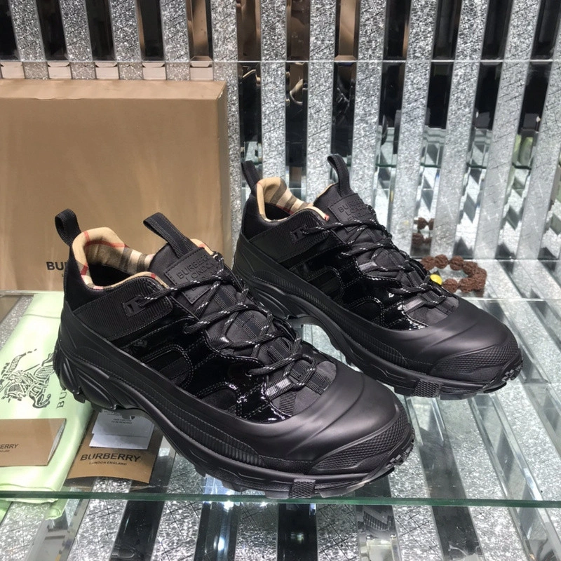 Bubery sneakers
