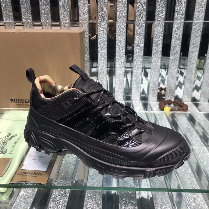 Bubery sneakers