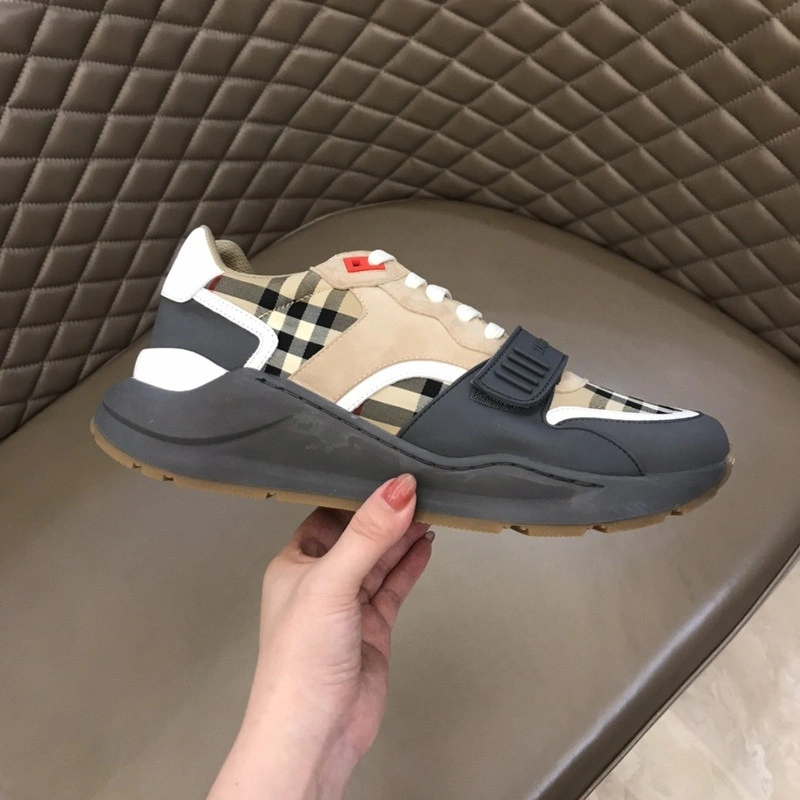 Bubery sneakers