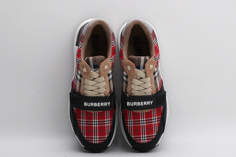 Bubery sneakers