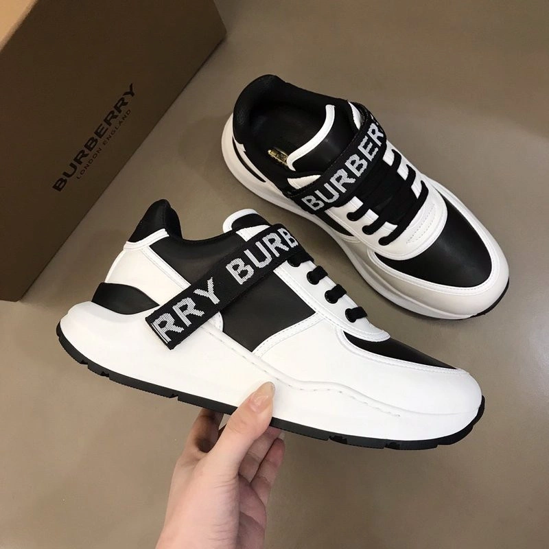 Bubery sneakers