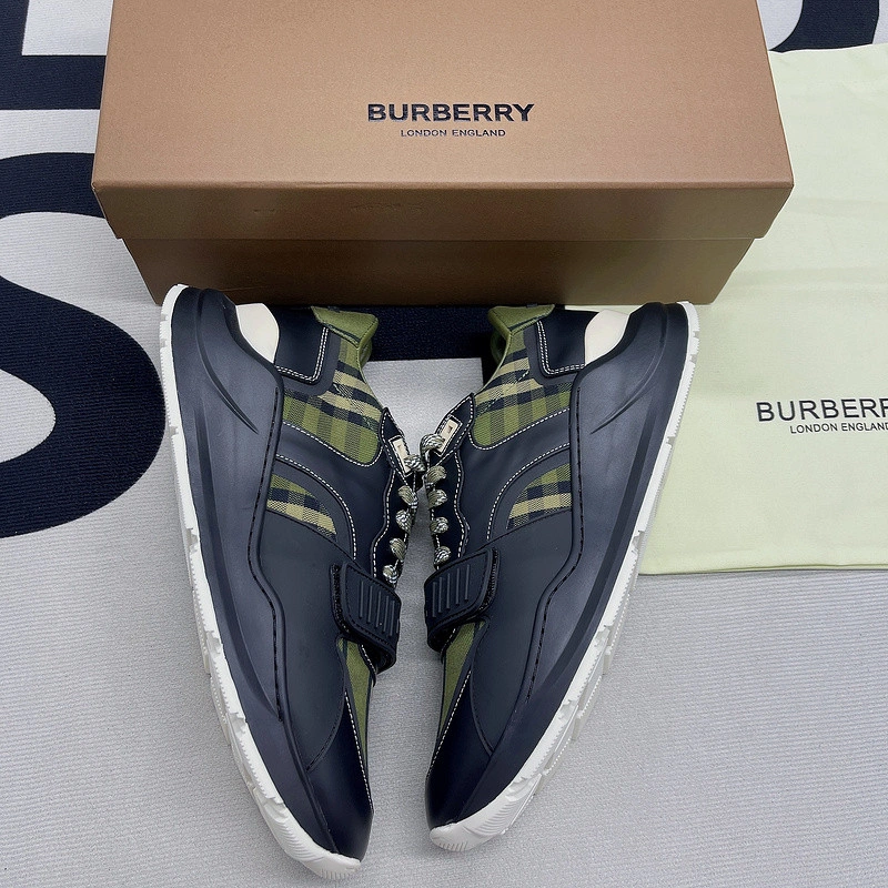 Bubery sneakers