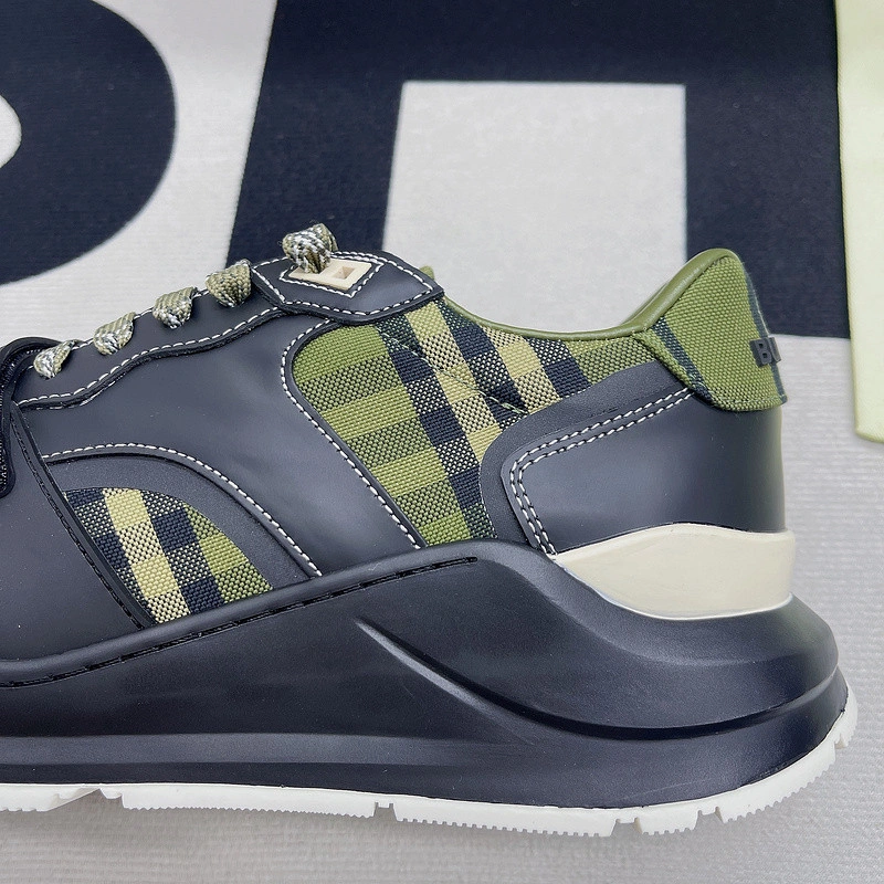 Bubery sneakers
