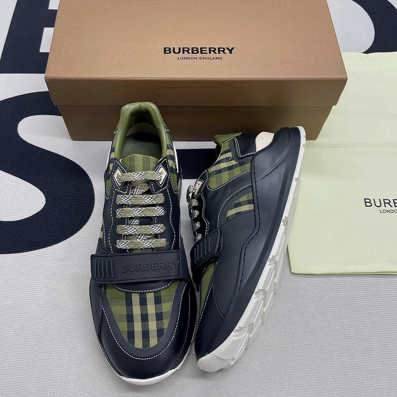 Bubery sneakers