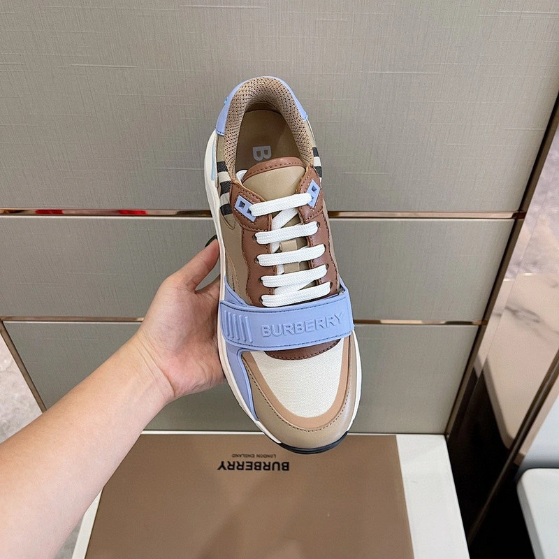 Bubery sneakers