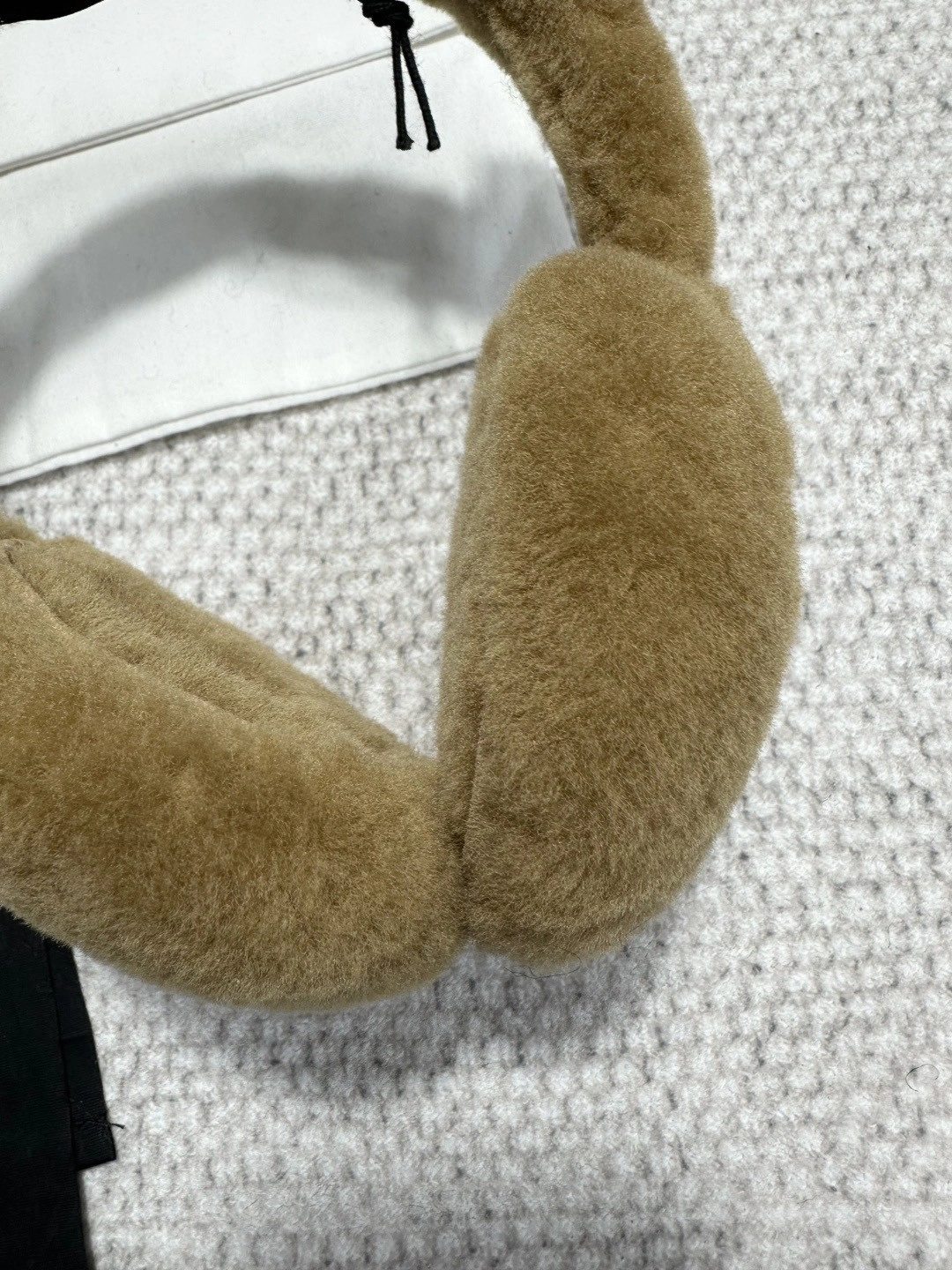 CANE  EARMUFFS