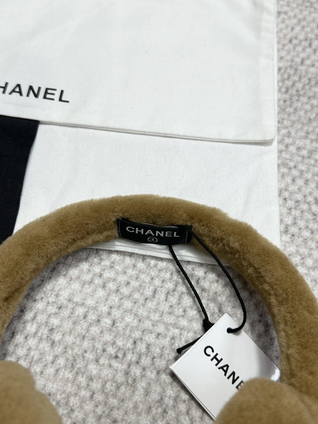 CANE  EARMUFFS