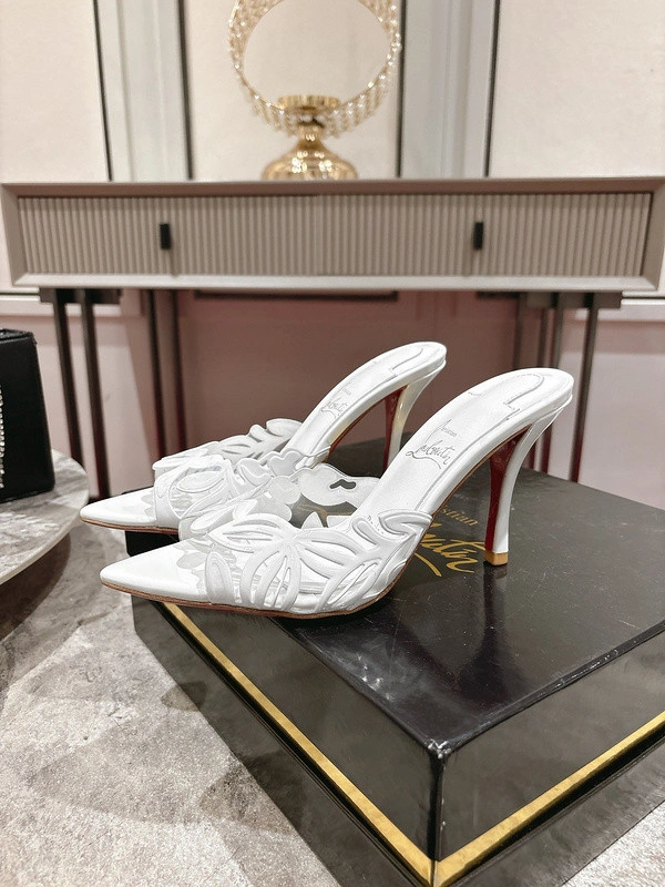 CL HIGH HEELED SHOES