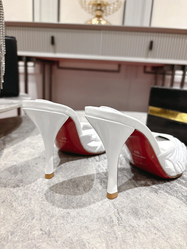 CL HIGH HEELED SHOES
