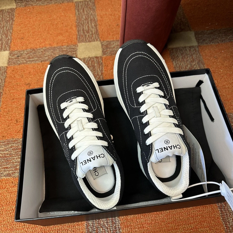 Cane sneakers