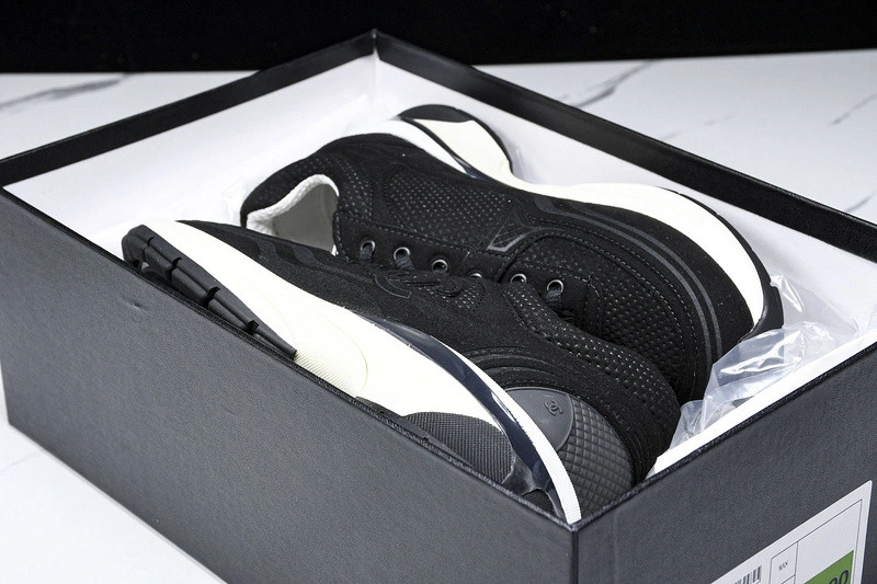 Cane sneakers